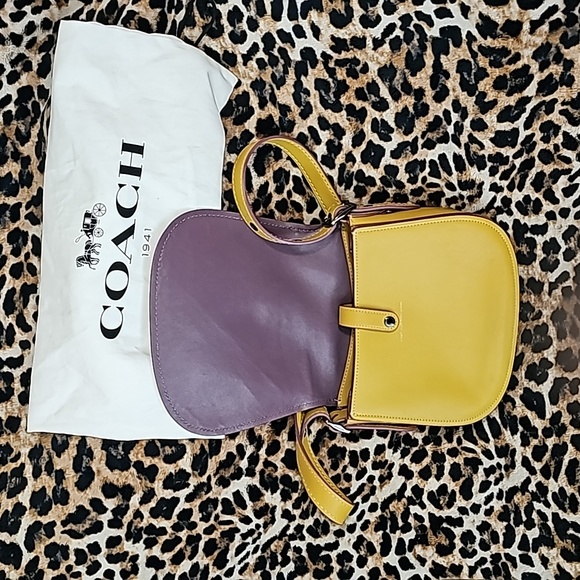 Coach 1941 yellow crossbody - Picture 5 of 9